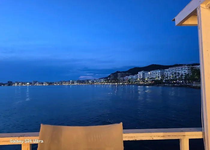 Relax Near The Port Apartament